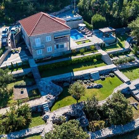 Villa Oasis Cypress Čilipi Exteriör bild