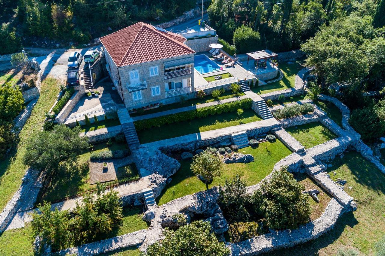 Villa Oasis Cypress Čilipi Exteriör bild