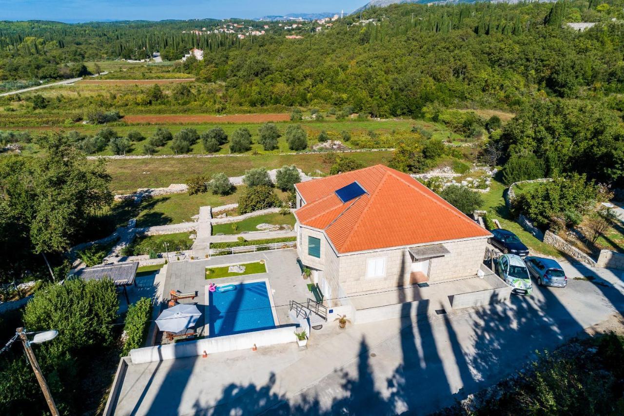 Villa Oasis Cypress Čilipi Exteriör bild